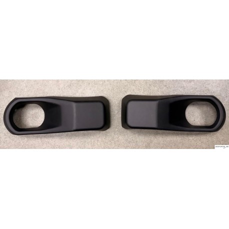 Kit de remplacement des plastiques latéraux pour parechoc avant OFD sans capteurs de stationnement (2pcs)